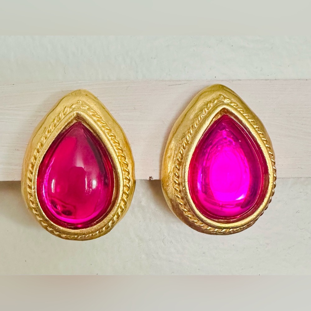 Rare Vintage GEM-CRAFT Chunky Statement Pink Crystal & Gold Clip Earrings, 1.5”